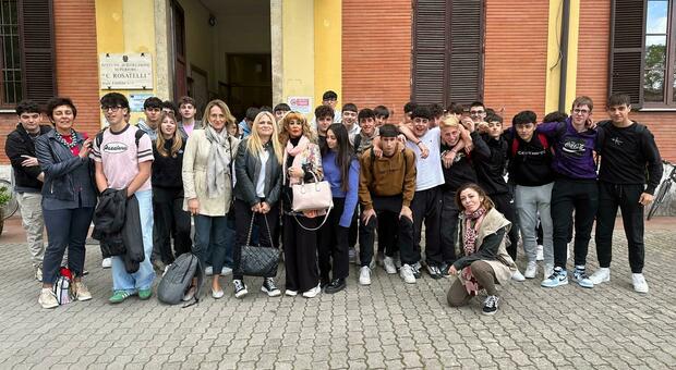L'Anlaids Lazio incontra gli studenti del Rosatelli per promuovere la prevenzione delle malattie sessualmente trasmissibili