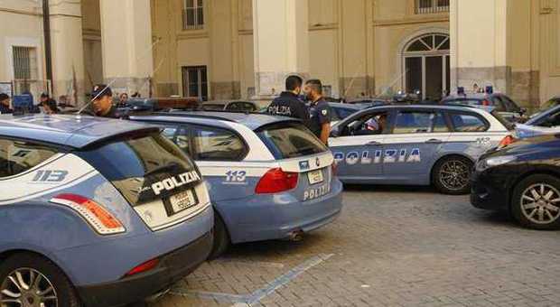 Campania, poliziotti in manette: «Se venissero ad arrestarmi mi sparerei prima»