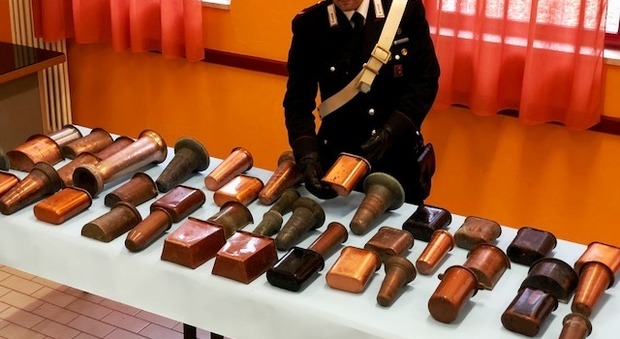 Il materiale rubato sequestrato dai carabinieri