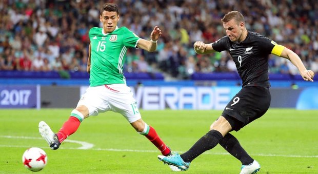 Il Messico supera la Nuova Zelanda: infortunio per Moreno. Ronaldo batte la Russia