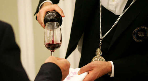 Niente più vino durante i pasti 120 mila marchigiani non bevono più