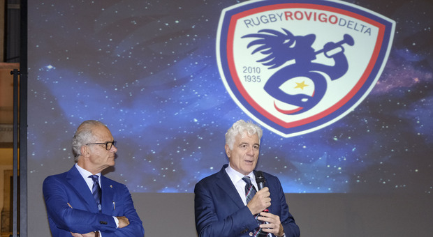 Marzio Innocenti, a destra, alla presentazione della Rugby Rovigo e il presidente del comitato regionale Sandro Trevisan