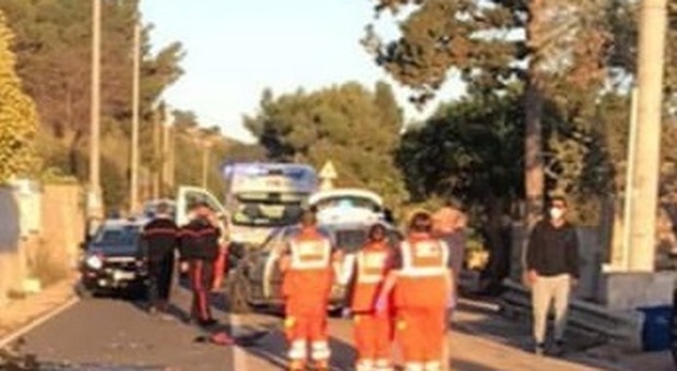 Schianto tra auto e moto sulla litoranea di San Gregorio: morto un carrozziere di Corsano