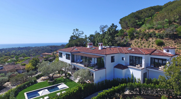 immagine California: in vendita per 33 milioni di dollari l'ex villa di Ronald Reagan