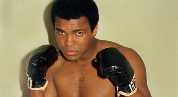 Muhammad Ali, l'icona globale in lotta per il riscatto razziale