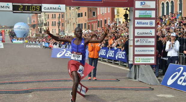 Il keniano Julius Rotich vince la 30. Venicemarathon