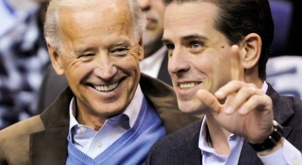 Il presidente eletto Joe Biden con il figlio