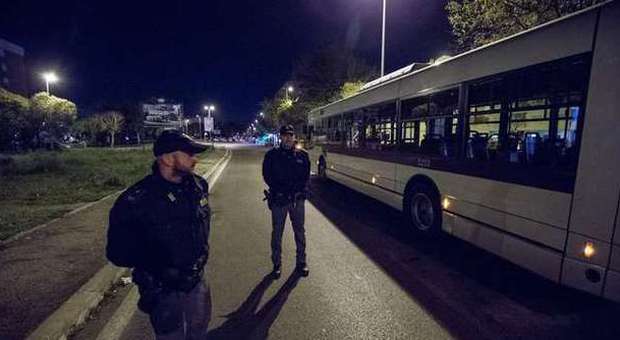 Autista di un bus accoltellato in serata a Roma: "Era alla guida di un mezzo della linea 03"