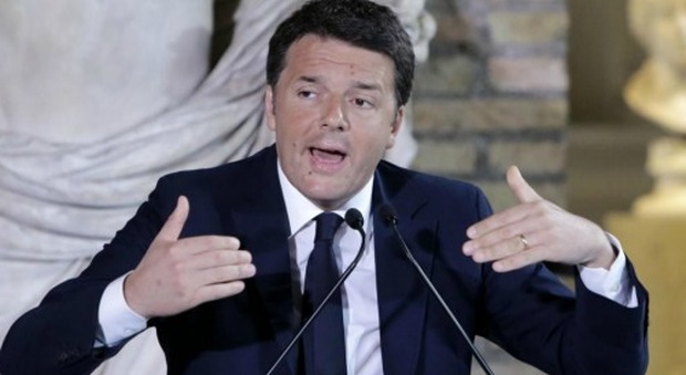 Referendum, Renzi apre la campagna del sì da Bergamo: «Senza riforma Paese ingovernabile»