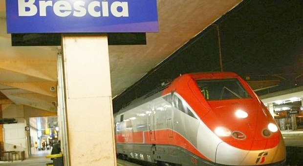 Macchinisti ubriachi, Frecciarossa fermato in stazione a Brescia: 65 passeggeri trasferiti