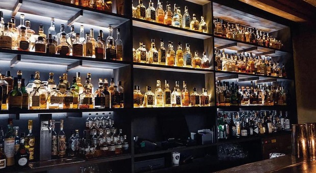 Castelfranco, addio all'iconico whisky bar: il Blend chiude i battenti