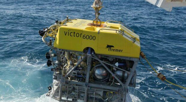 Sottomarino disperso, l'ultima speranza è la «l'Atalante»: la nave da ricerca è dotata di «Victor» un sommergibile robotico (senza equipaggio)