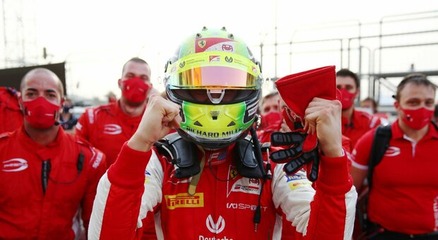 Schumacher jr pronto per la nuova avventura in F1: «Mio padre migliore»