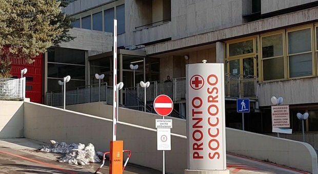Il pronto soccorso dell'ospedale Mazzoni di Ascoli Piceno