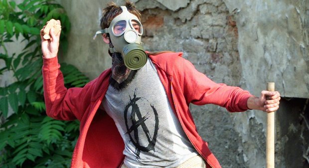 Roma, arrestato un anarchico: aveva un ordigno in casa