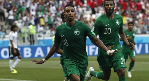Salah chiude il Mondiale con un gol e zero punti: l'Arabia Saudita batte l'Egitto 2-1