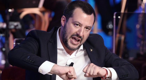 Salvini oggi a Napoli. L'intervista al Mattino: «Clandestini via, poi toccherà a chi è pericoloso»