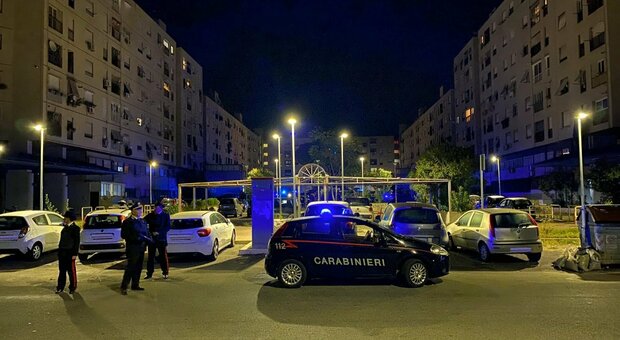 Tor Bella Monaca, controlli anti spaccio nel quartiere: arrestati 2 pusher