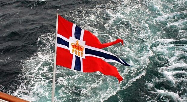 Norvegia, banca centrale lascia tassi invariati