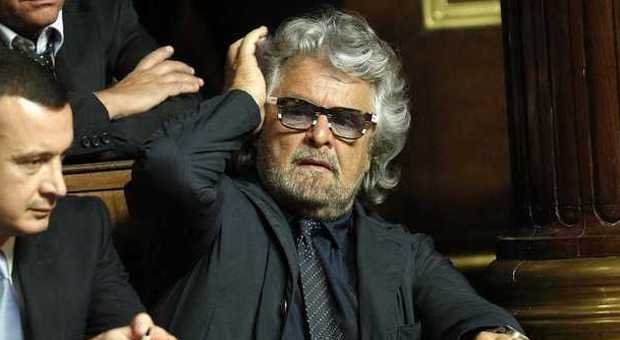 Trattativa stato mafia, Grillo: «Napolitano tace, è ammissione di colpevolezza»