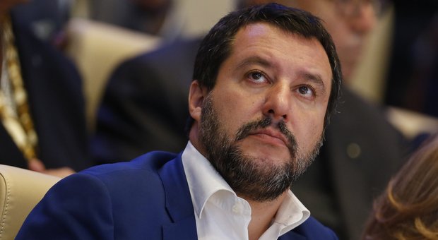 Condono a Ischia, l'ira di Salvini: «Temo si sani la qualunque»