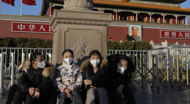 Virus misterioso in Cina, c'è la quarta vittima. Uomo in isolamento in Australia: era appena rientrato da un viaggio