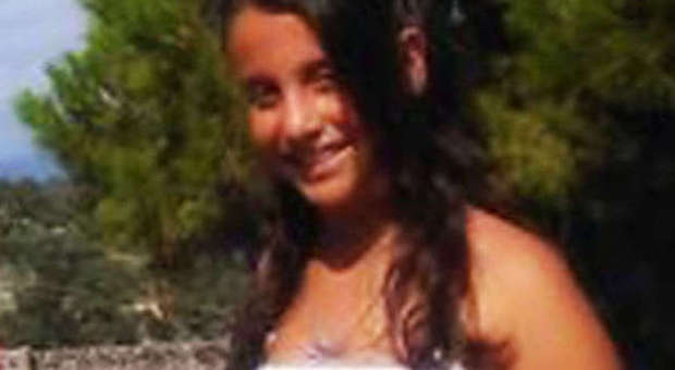 Marianna, 14enne travolta e uccisa a Ischia, minuto di silenzio a scuola