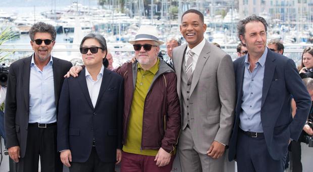 Cannes, scontro tra Almodovar e Will Smith per Netflix: ecco cosa è successo