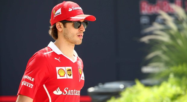 Sorpresa nei test di Sakhir: alle spalle di Hamilton c'è la Ferrari di Giovinazzi
