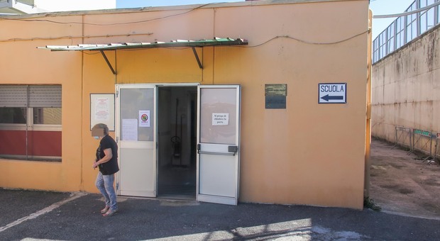Covid a Napoli, contagi continui negli asili: denuncia bis a Procura e Asl