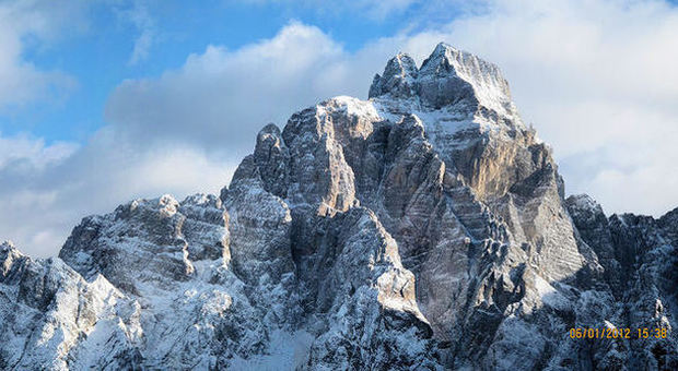 Escursionisti prigionieri nelle nevi del Montasio a quota 2500 metri
