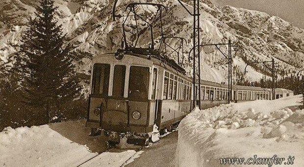 Il vecchio trenino delle Dolomiti