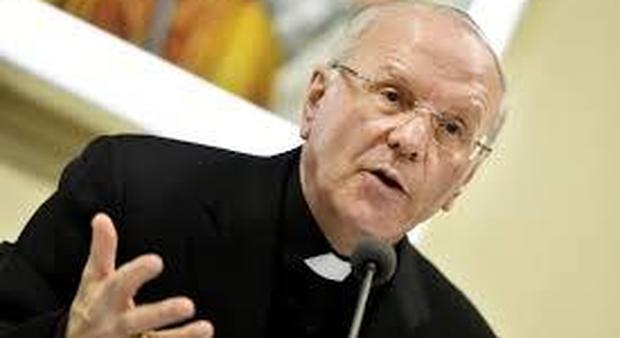 Monsignor Galantino furioso, hanno accelerato su diritti ai gay ma non fanno lo Ius soli