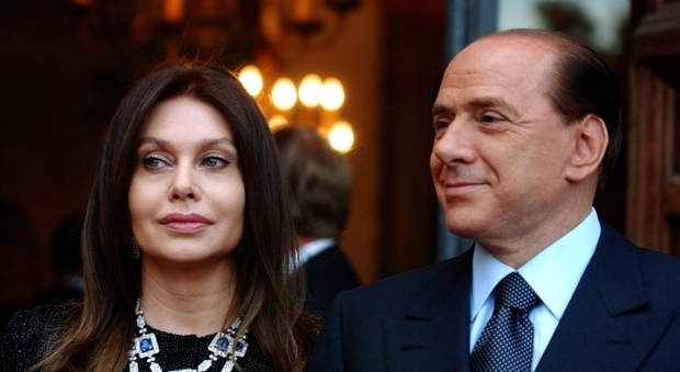 Berlusconi non paga gli alimenti a Veronica Lario, pignorati 26 milioni dal conto corrente