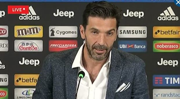 Addio alla Juve, le lacrime di Buffon: «Sabato la mia ultima partita»