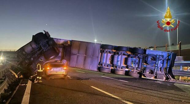 Controesodo e incidenti: traffico in tilt sull'autostrada A14 nelle Marche. Coda di tre chilometri