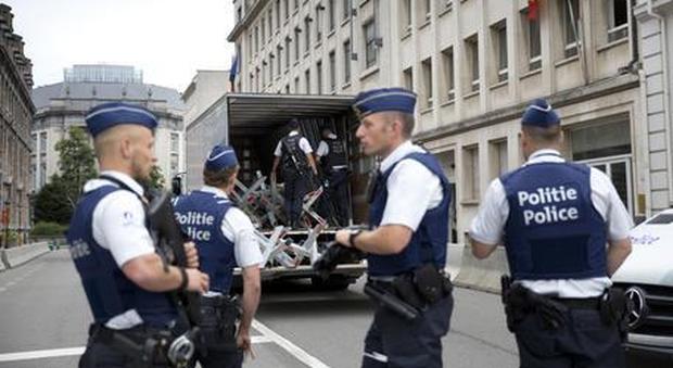 Charleroi, allarme bomba in stazione e aeroporto: allertato l'antiterrorismo