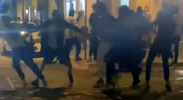 Rissa a Sorrento, dopo le denunce il Daspo: tre violenti in «esilio» dalla penisola