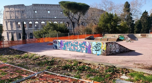 playground distrutto_colle oppio_colosseo_roma