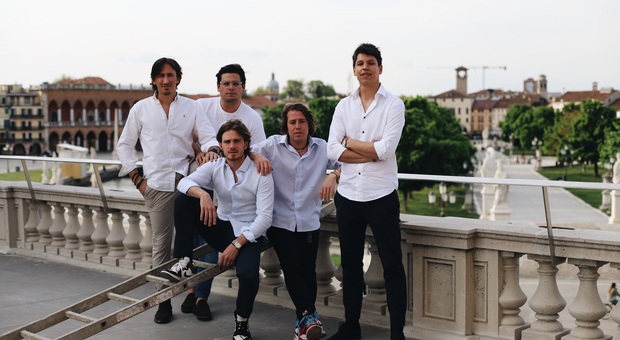 I 5 giovani imprenditori che gestiranno il ristorante panoramico sopra l'ex Foro Boario