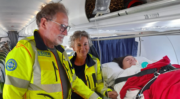 Helen, la mamma brasiliana in volo verso il Brasile con i due operatori della Pneumologia dell'ospedale di Montebelluna