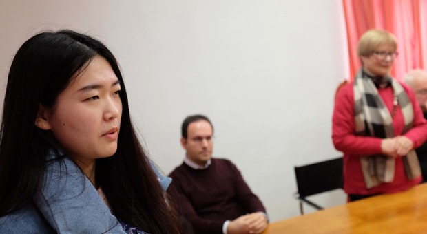 Shi, studentessa cinese al Conservatorio: «Collega picchiato, abbiamo paurissima»