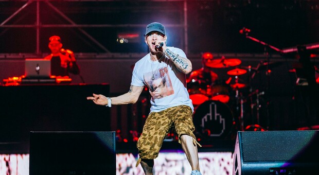 Eminem, una canzone contro i nemici di TikTok che vogliono cancellarlo