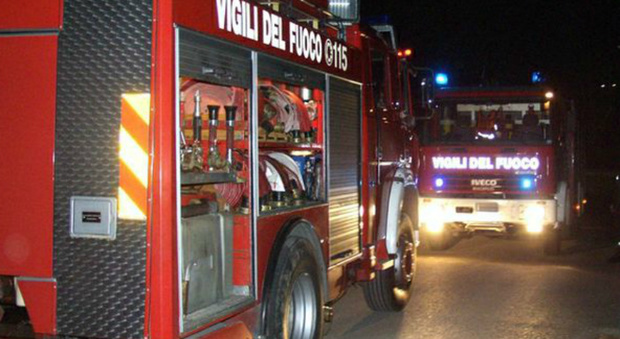 Tor Vergata, fiamme nel campus universitario: evacuata una palazzina