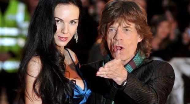 "Mick Jagger è malato": cantante e Rolling Stones sconvolti per la fuga di notizie