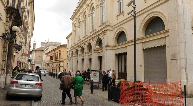 Viabilità nel centro di Rieti ecco perché via Garibaldi non riaprirà al traffico veicolare