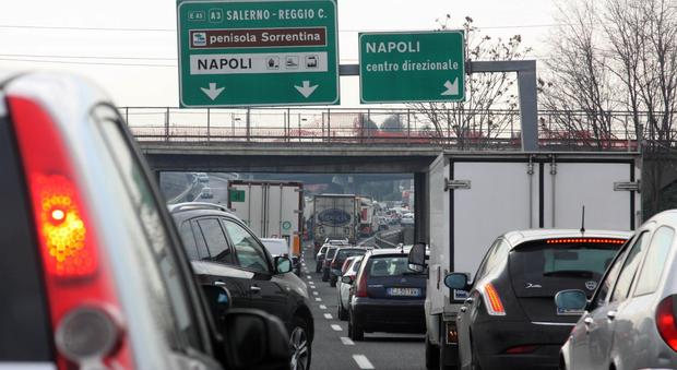 Troppi incidenti in autostrada: tornano gli autovelox in Campania