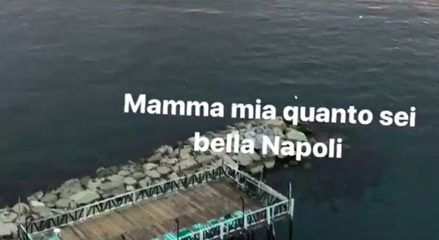 Kat innamorata di Napoli: «Quanto sei bella», scrive su Instagram