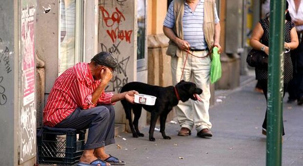 Povertà in aumento in Italia. Assoutenti: "Situazione destinata a peggiorare"