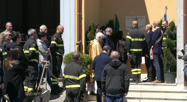Distaccamento dei vigili del fuoco intitolato a Giuliano Lipperi, volontario morto in un intervento